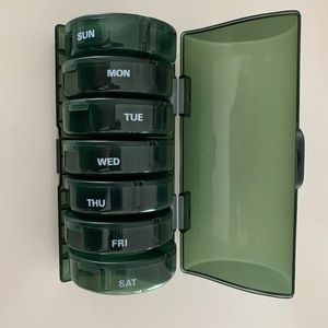 NWOT Daily Pill Organizer